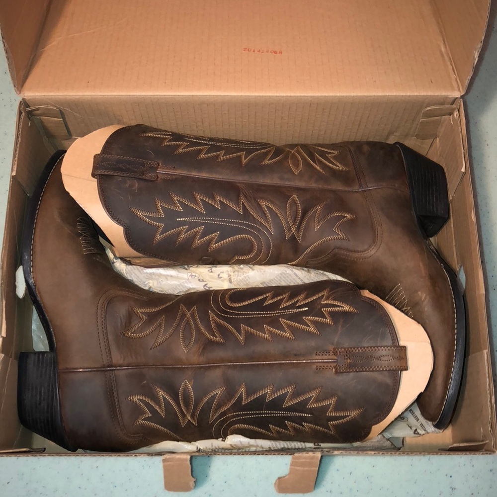 Ariat Cowgirl Boots